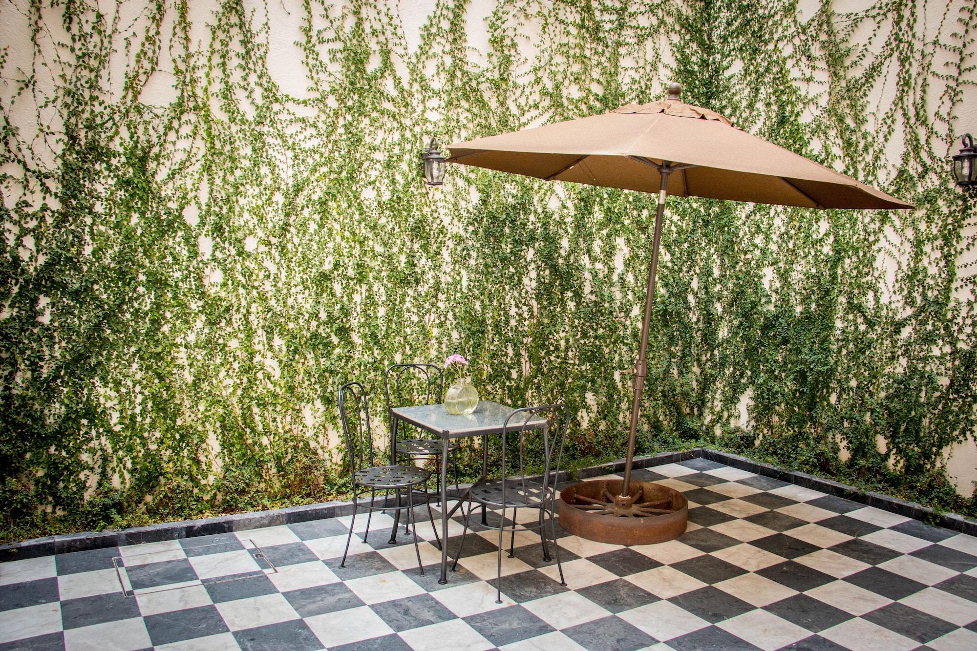 Gertrudis Hotel Morelia Exterior photo